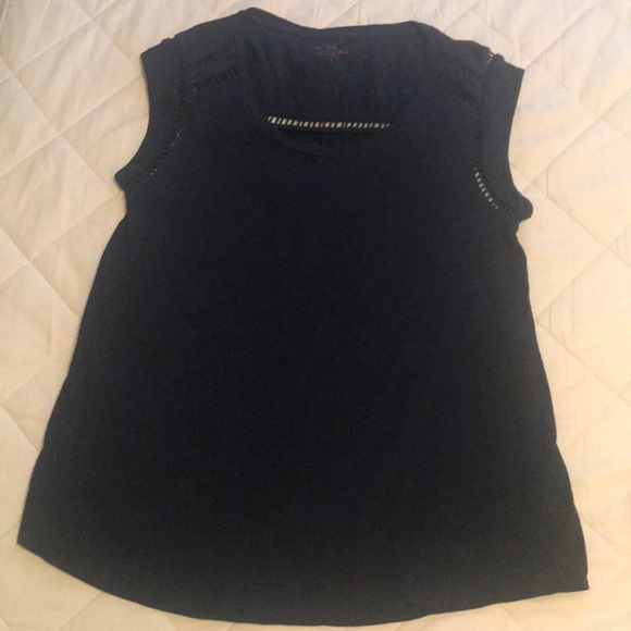 ⭐️3 for $15⭐️ Joe Fresh Navy Sleeveless Top - Picture 2 of 10